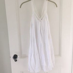White loose fitting dress